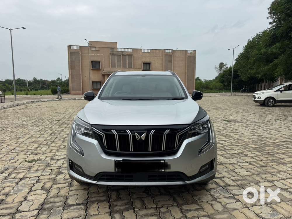 Mahindra Xuv700 2023 Diesel Well Maintained