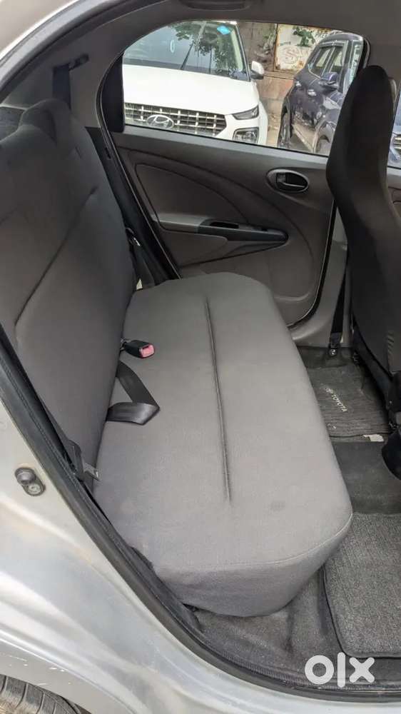 Toyota Etios Liva 2011 Petrol Well Maintained