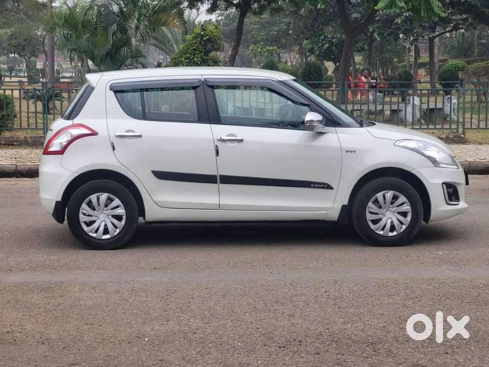 Maruti Suzuki Swift Vxi + Manual, 2015, Cng & Hybrids