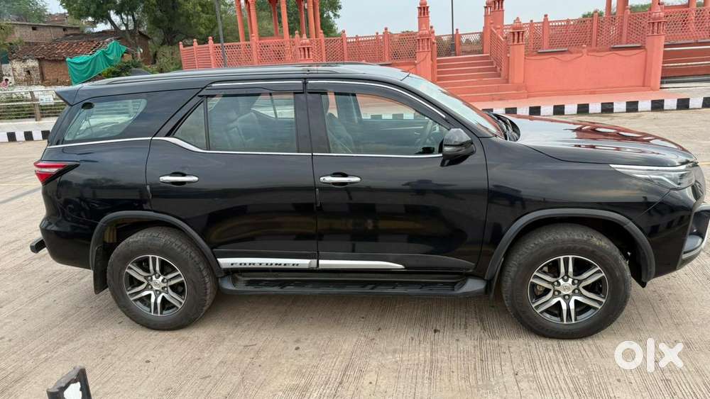 Toyota Fortuner 4x4 At, 2023, Diesel