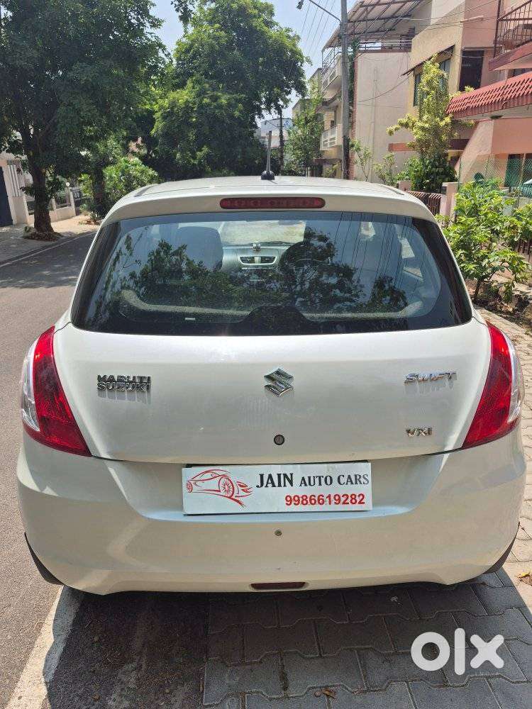 Maruti Suzuki Swift 2011-2014 Vxi, 2015, Petrol