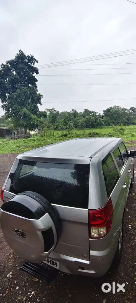 Mahindra Tuv 300 2018