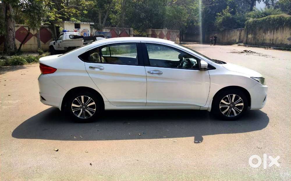 Honda City 1.5 V 4th Gen I-vtec Mt, 2017, Petrol