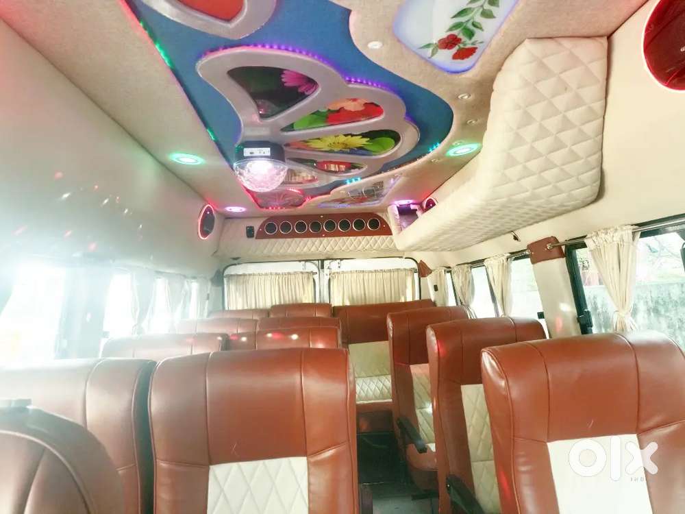 Tempo Traveller 12+1 Maxi Cab