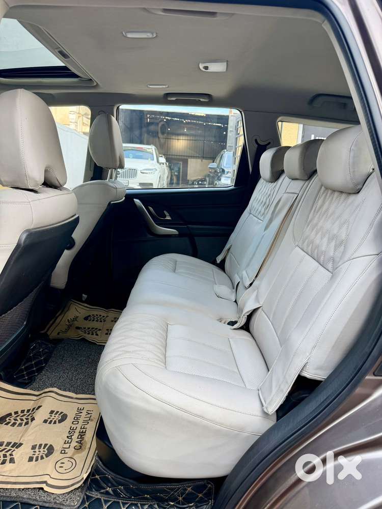 Mahindra Xuv500 W11 Option At, 2018, Diesel