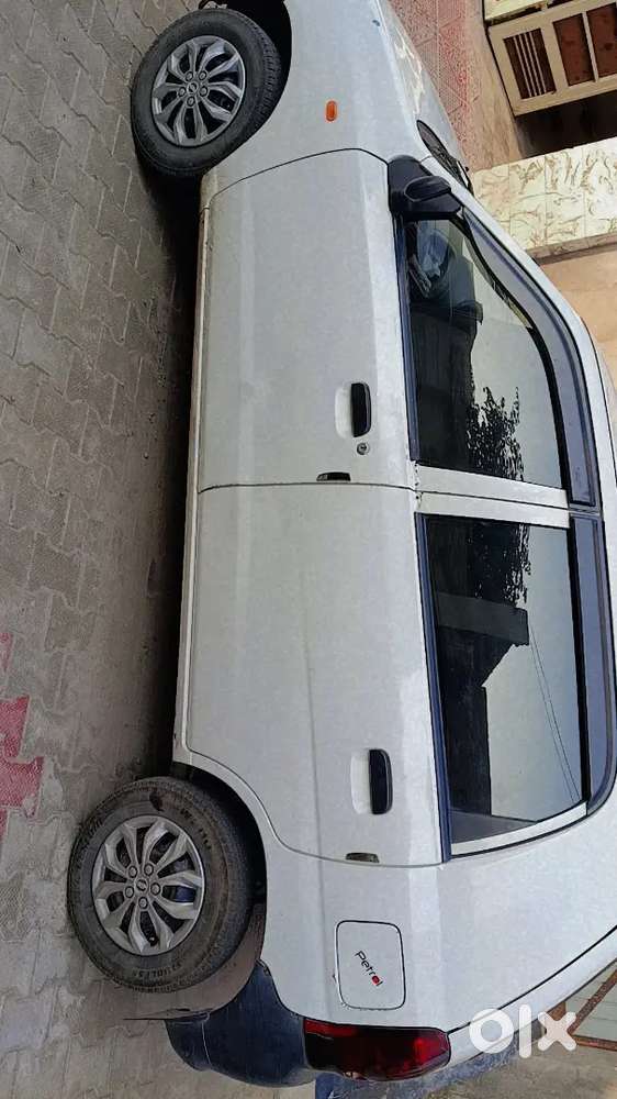 Maruti Suzuki 800 2009