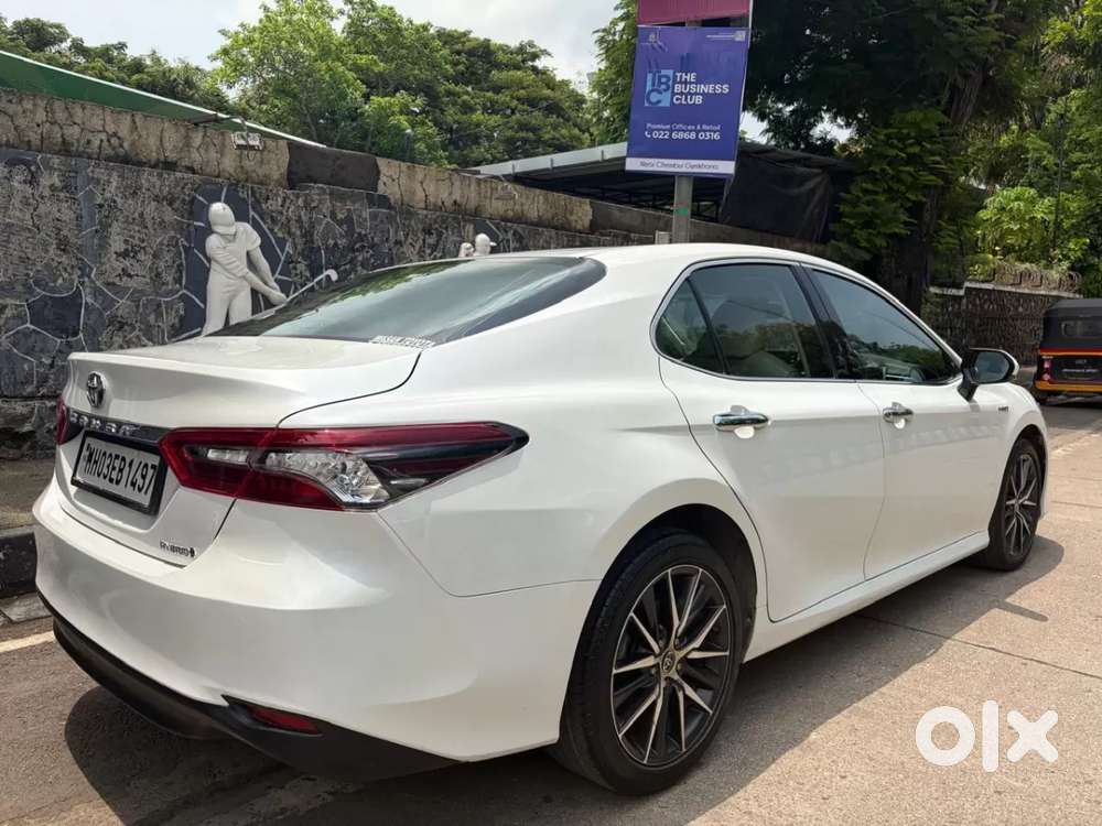 Toyota Camry Hybrid, 2022, Petrol