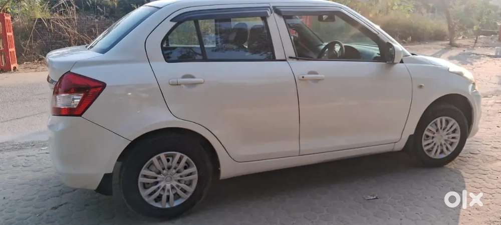 Maruti Suzuki Dzire 2017 Cng & Hybrids 74000 Km Driven