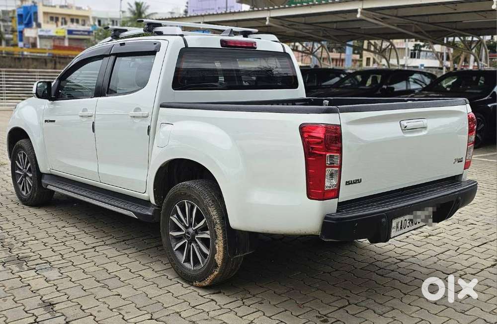 Isuzu V-cross Z Prestige 4x4 At, 2022, Diesel
