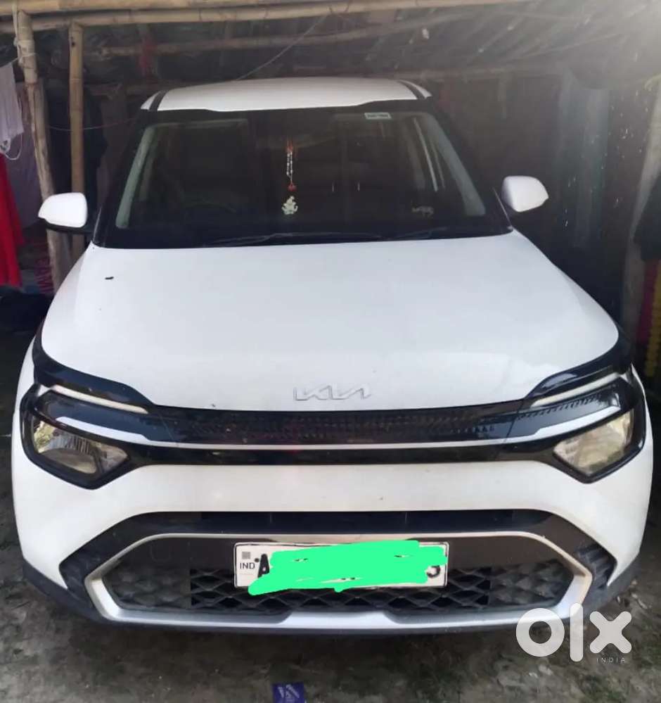 Kia Carens 2022 Petrol Good Condition