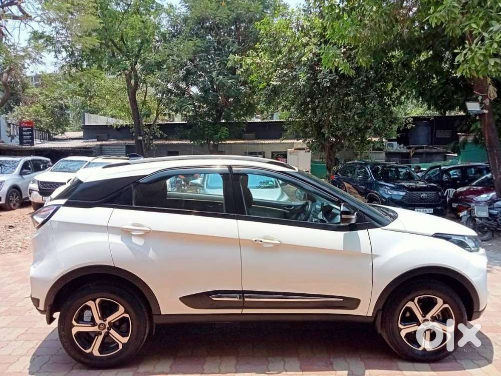 Tata Nexon Amt Xza Plus, 2023, Petrol