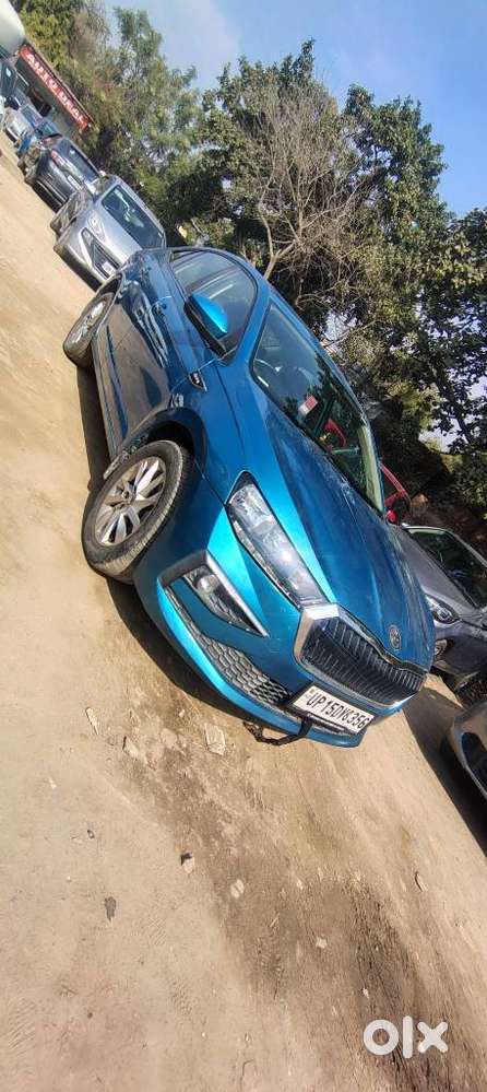 Skoda Slavia Style 1.0l Tsi At, 2022, Petrol