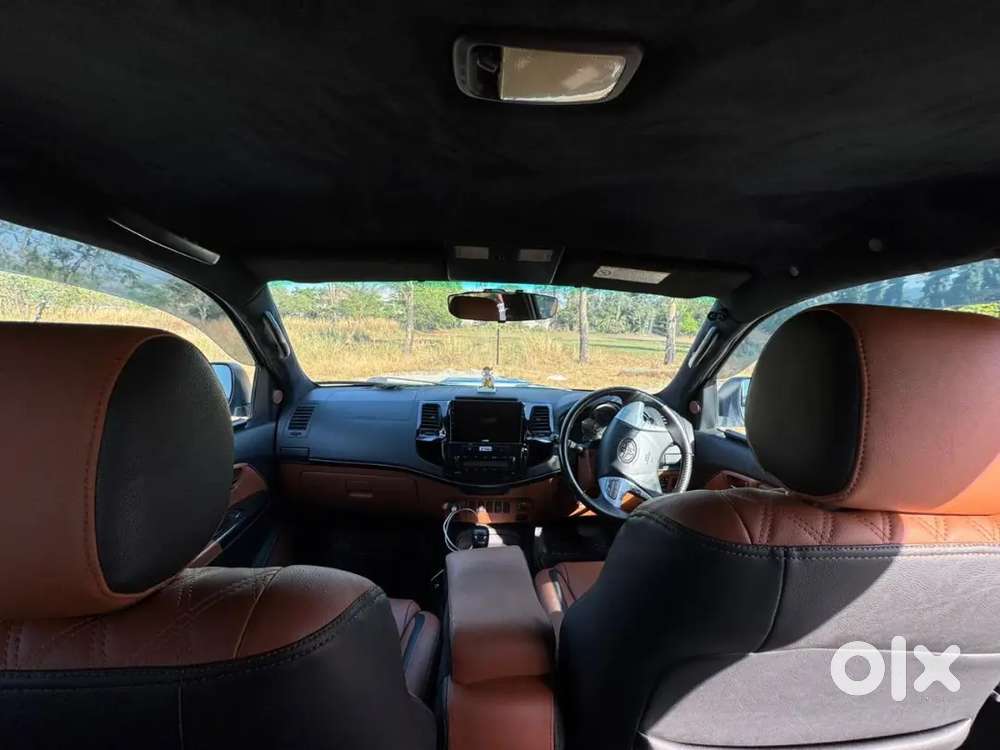 Toyota Fortuner 4x2 Automatic 2012 Model