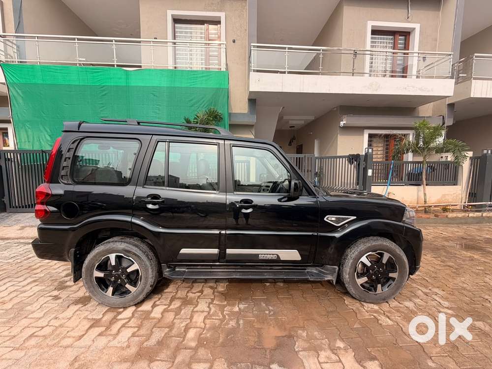 Mahindra Scorpio Classic 2023 Diesel 54500 Km Driven