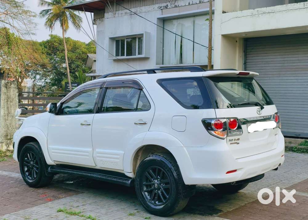 Toyota Fortuner 4x4 At, 2015, Diesel