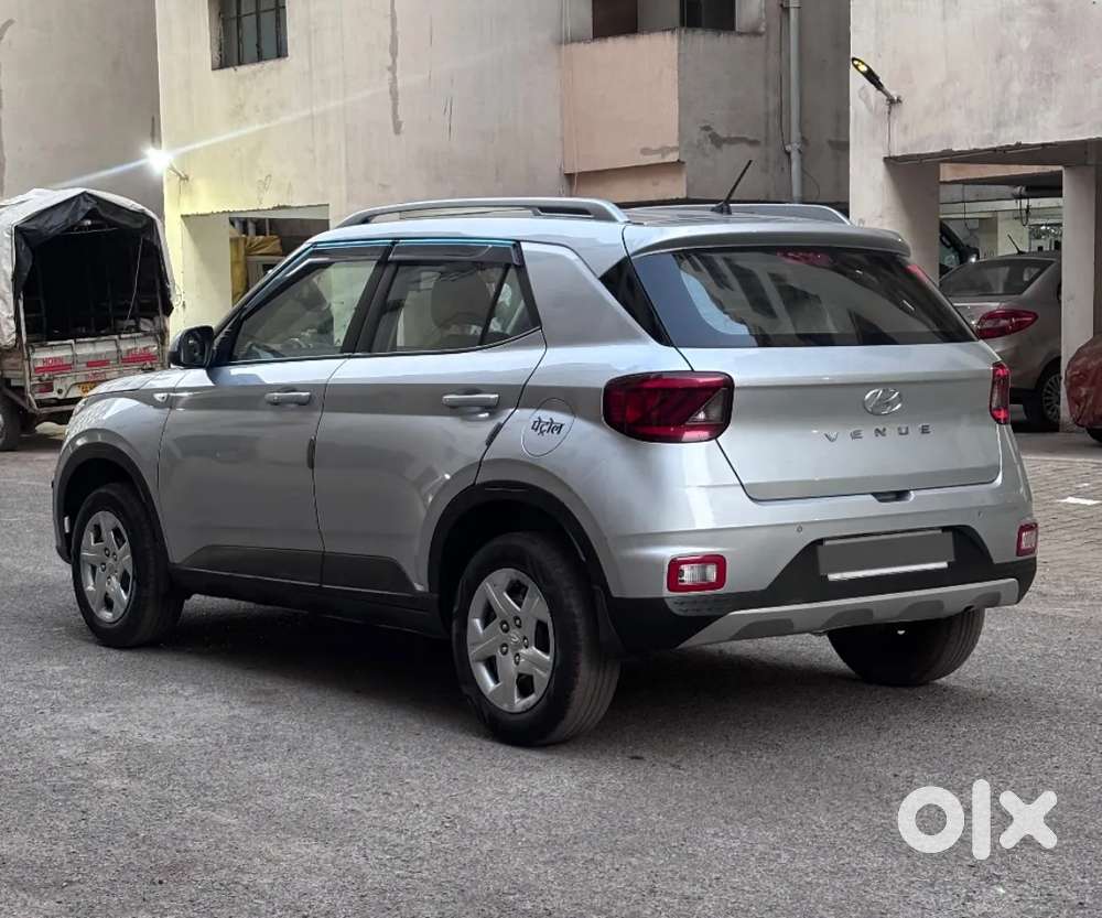 Hyundai Venue S 1.2 Petrol, 2021, Petrol