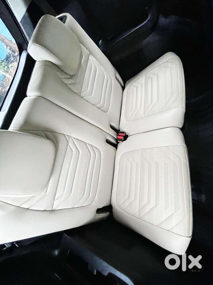 Kia Carens 1.4 Luxury Plus 6 Str, 2023, Petrol