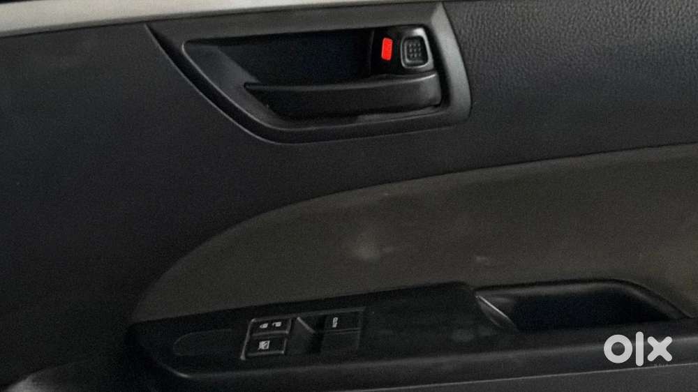 Maruti Suzuki Swift Lxi, 2016, Petrol