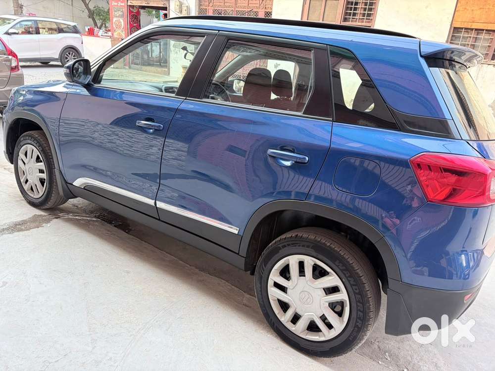 Maruti Suzuki Brezza 1.5 Vxi Smart Hybrid, 2022, Petrol