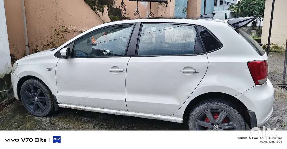 Volkswagen Polo Petrol Manual 2012