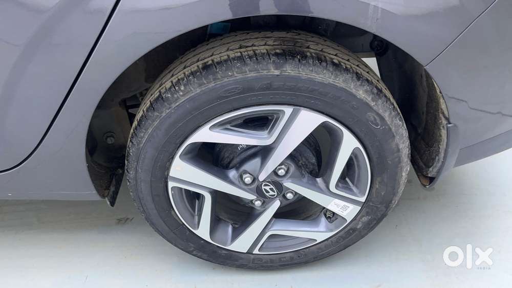 Hyundai Aura [2023-ongoing] 1.2 Sx Plus Petrol Amt, 2025, Petrol