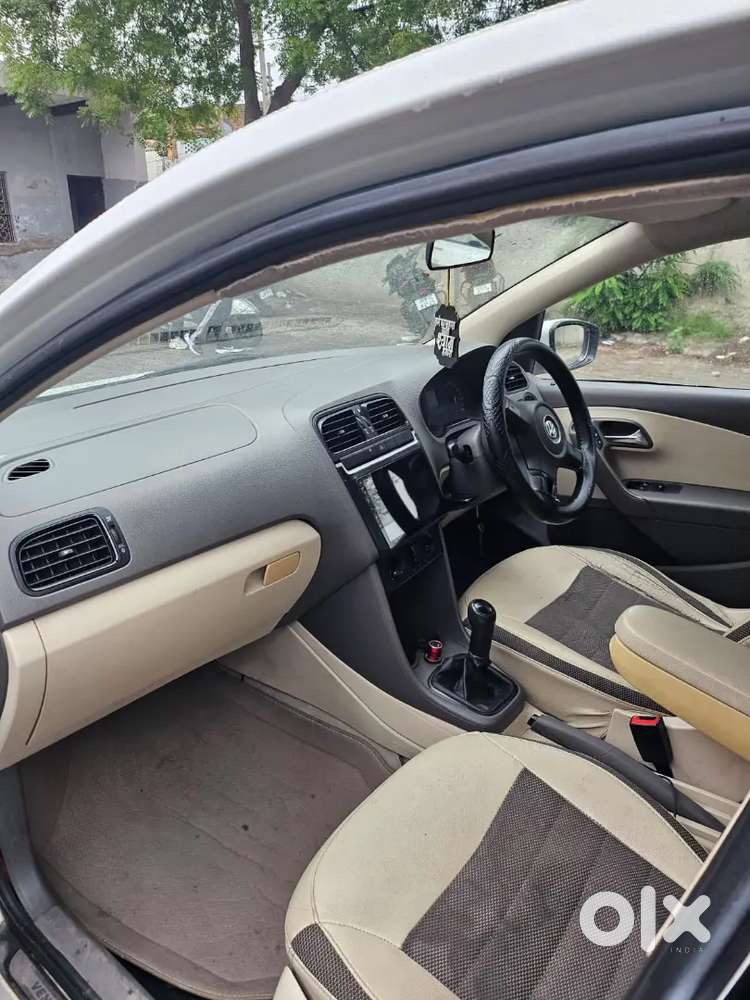Volkswagen Vento 2013 Petrol 90000 Km Driven