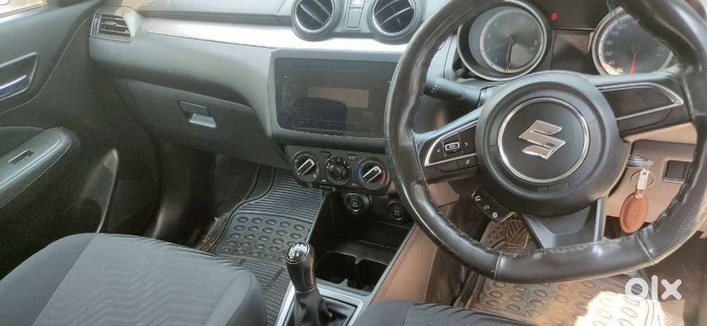 Maruti Suzuki Swift 1.2 Vxi (o), 2022, Petrol