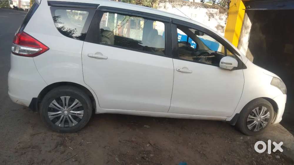 Maruti Suzuki Ertiga 2013 Diesel 100000 Km Driven