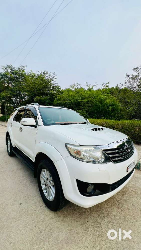 Toyota Fortuner 3.0 4x2 Automatic, 2013, Diesel