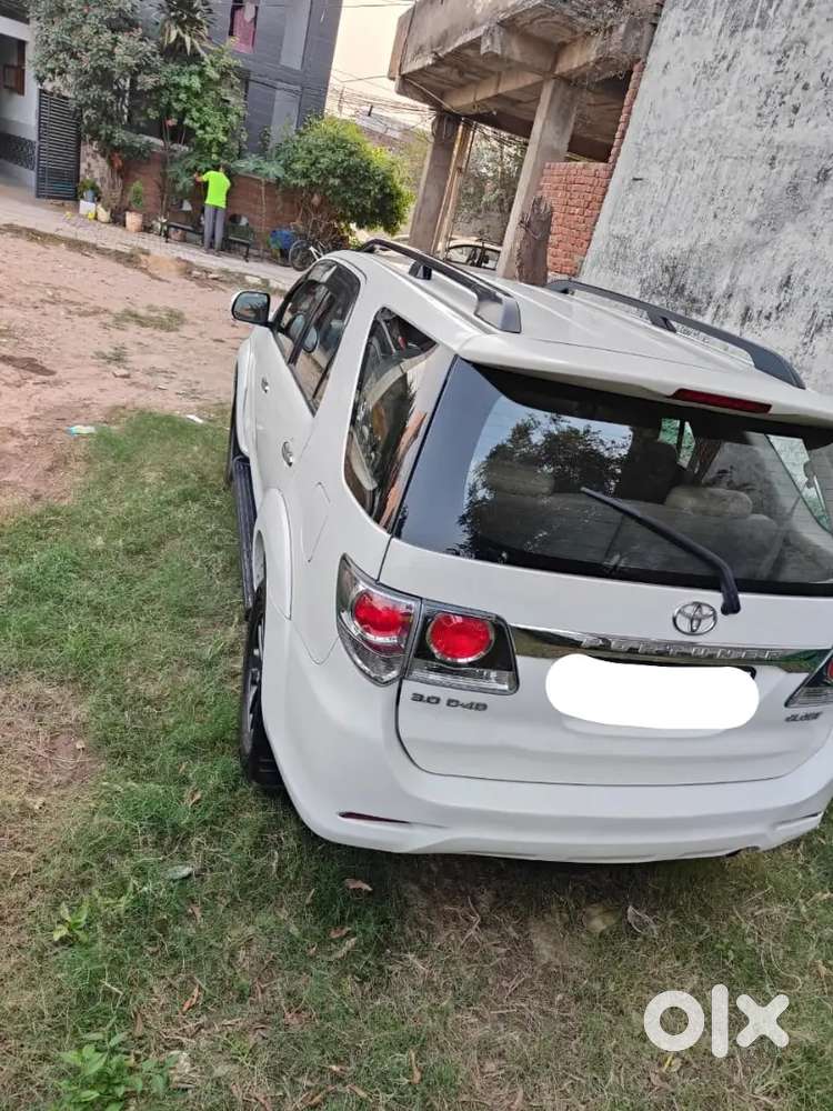 Toyota Fortuner 2015 Diesel 103000 Km Driven