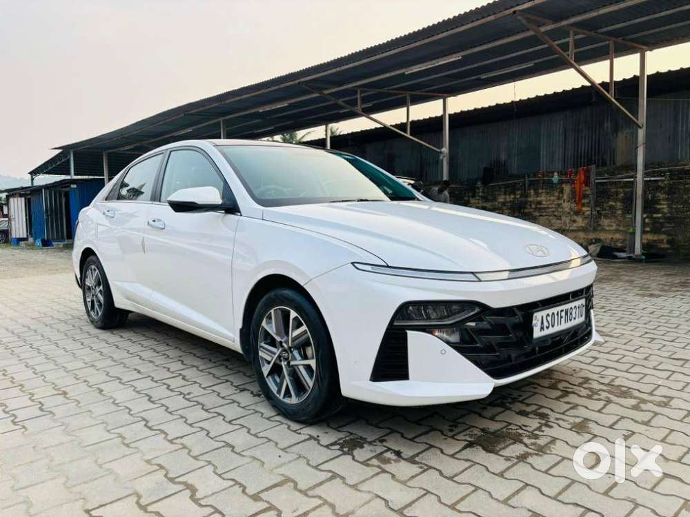 Hyundai Verna 1.5 Mpi Mt Sx (o), 2023, Petrol