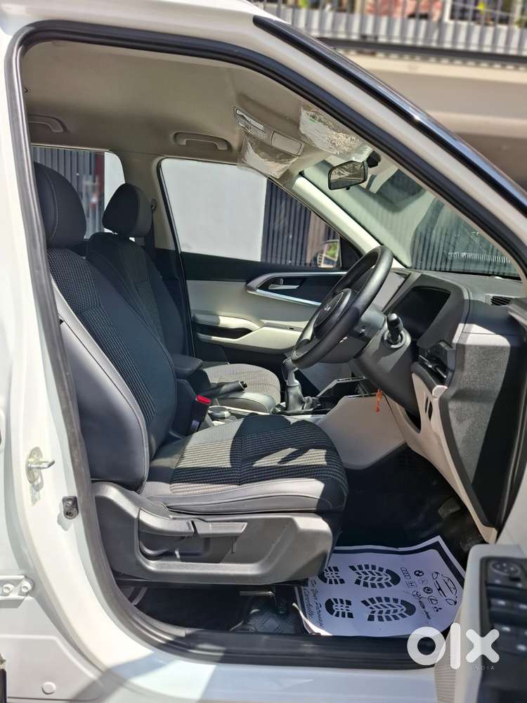 Kia Carens 1.4 Prestige Plus Turbo 7 Str, 2024, Petrol