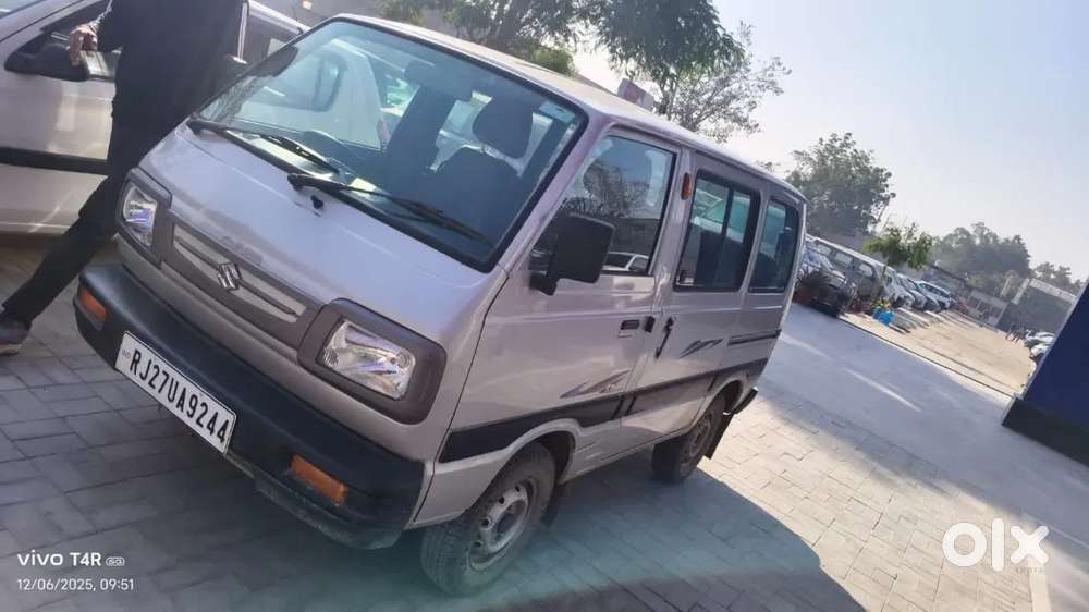 Maruti Suzuki Omni 2017 Petrol 17000 Km Driven