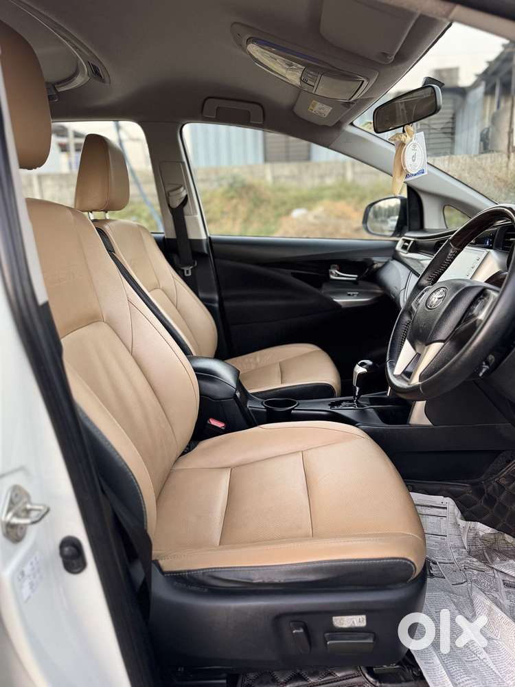 Toyota Innova Crysta 2.8 Zx At, 2022, Diesel