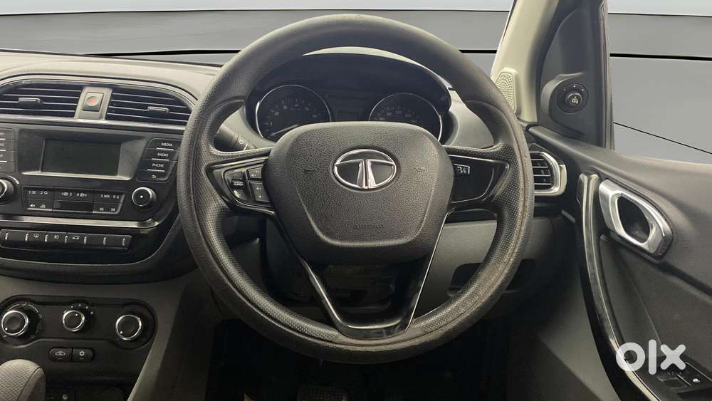Tata Tigor Xza, 2018, Petrol