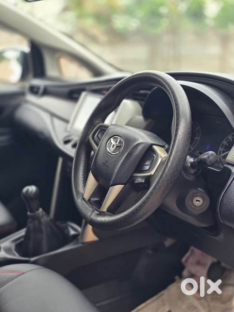 Toyota Innova Crysta 2.4 G Mt, 2017, Diesel