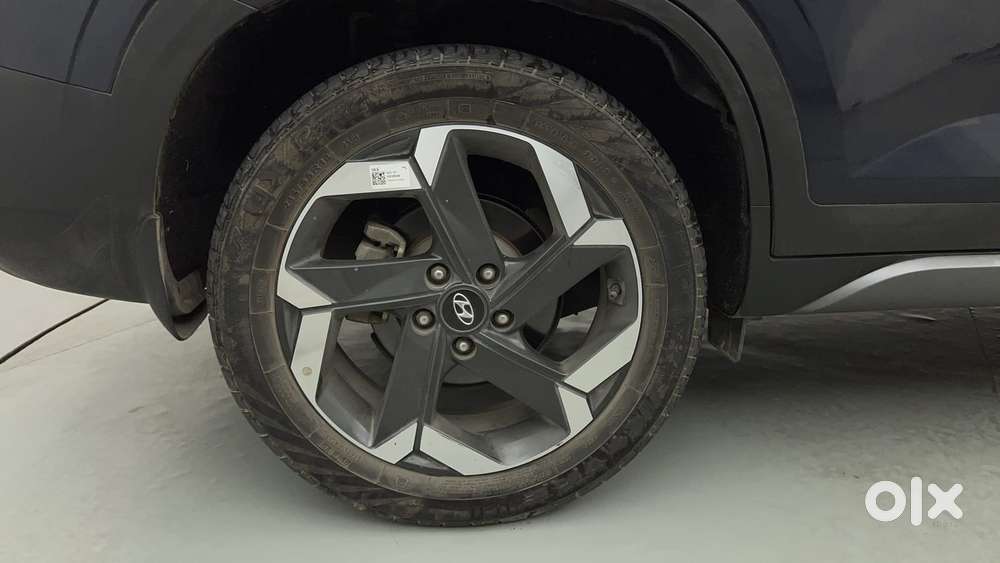 Hyundai Alcazar Platinum 7 Str 1.5 Turbo Petrol Adventure, 2023, Pet..