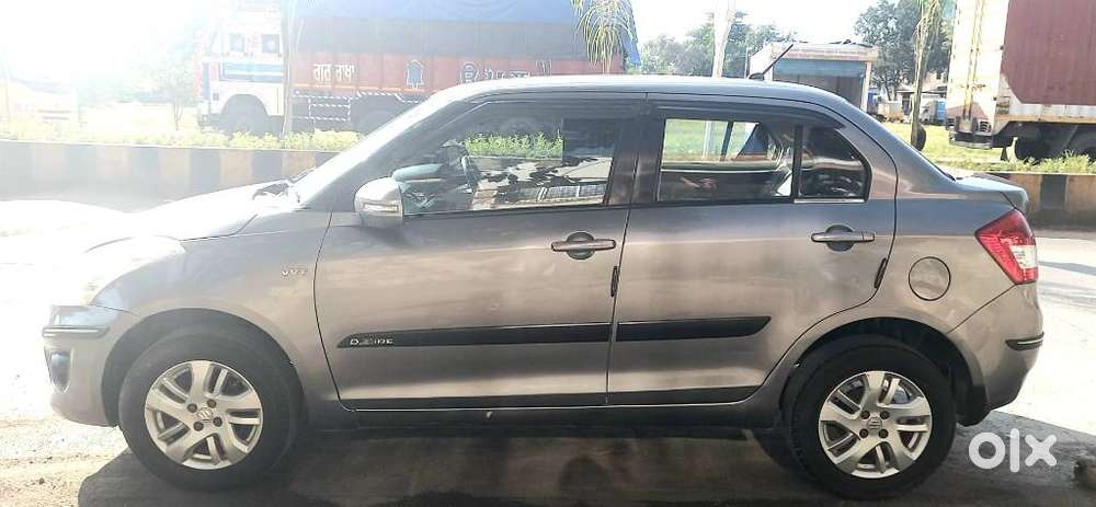 Maruti Suzuki Swift Dzire 1.2 Zxi Bsiv, 2013, Petrol