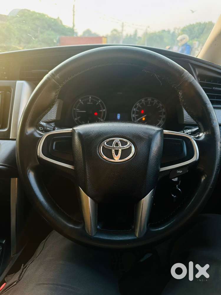 Toyota Innova Crysta 2.4 Gx Mt, 2017, Diesel