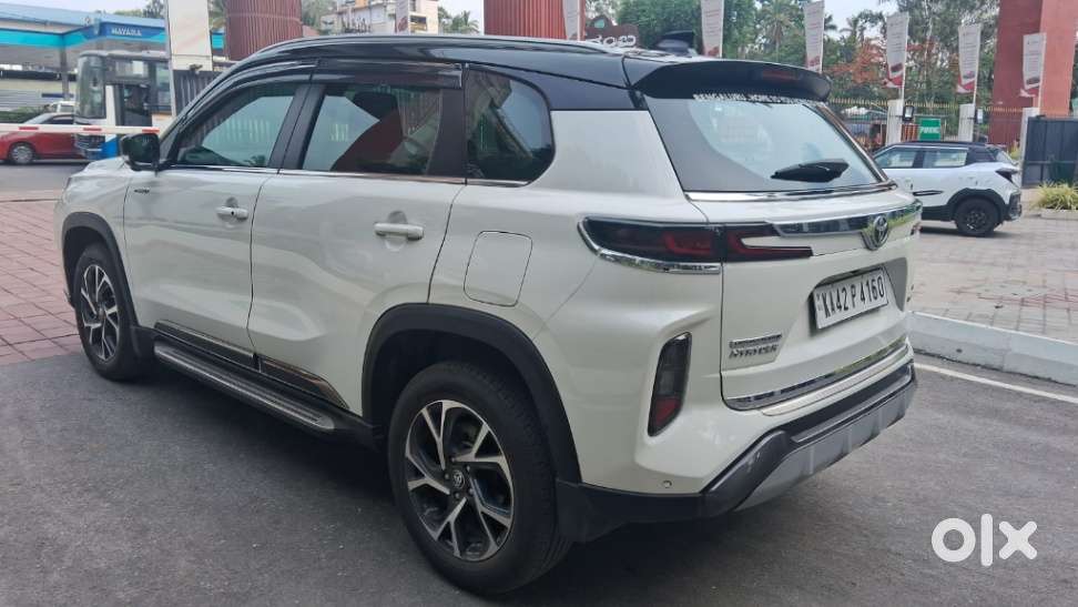 Toyota Urban Cruiser Hyryder 1.5 V Hybrid, 2025, Petrol