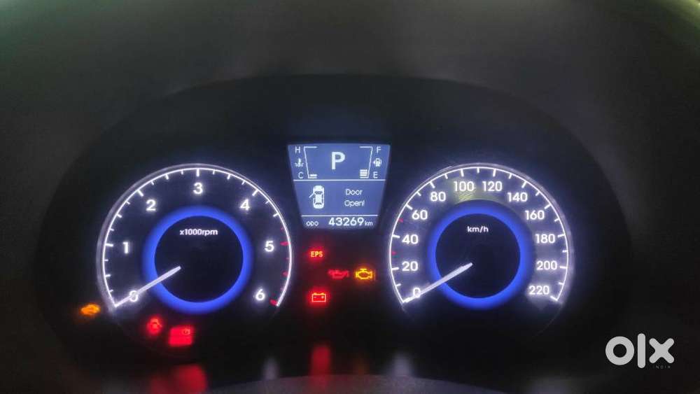 Hyundai Verna 1.6 Sx (o) Crdi At, 2015, Diesel