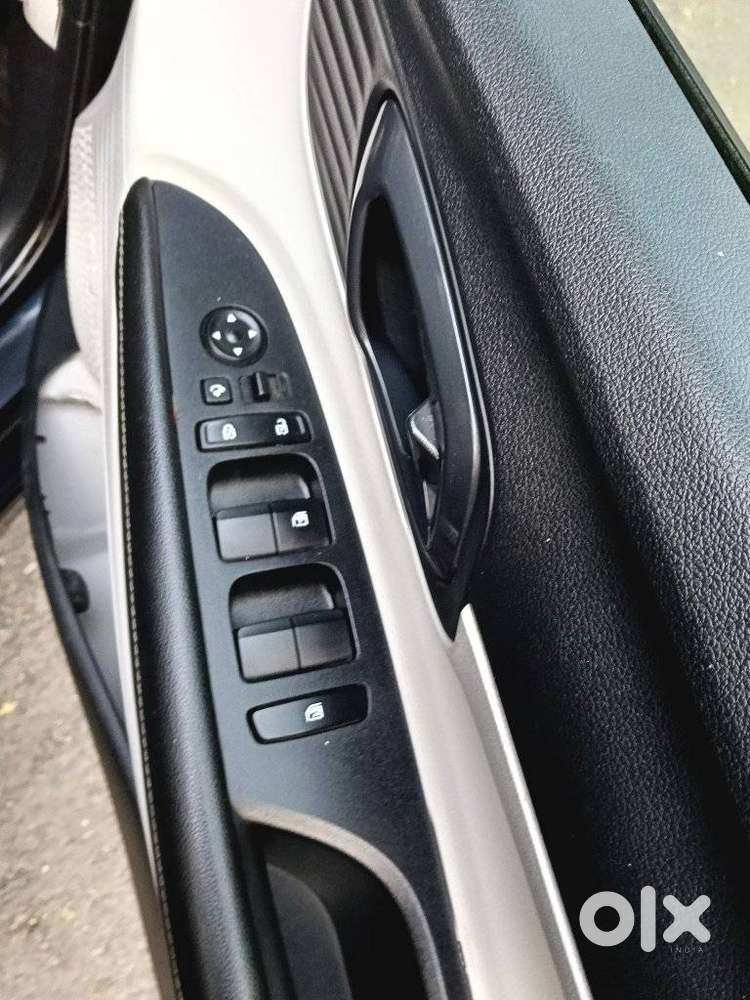 Hyundai New I20 1.2 Sportz Mt, 2024, Petrol