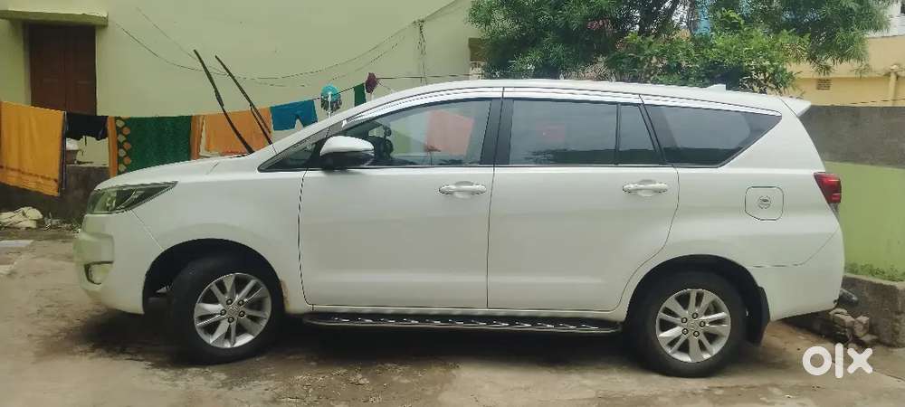 Toyota Innova Crysta 2023