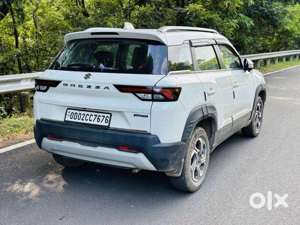 Maruti Suzuki Brezza Zxi Plus At, 2022, Petrol