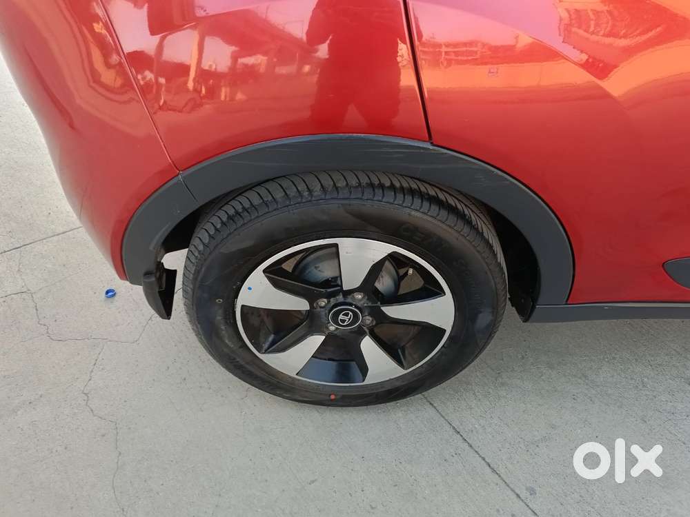 Tata Nexon 1.5 Revotorq Xz Plus Dual Tone, 2018, Cng & Hybrids