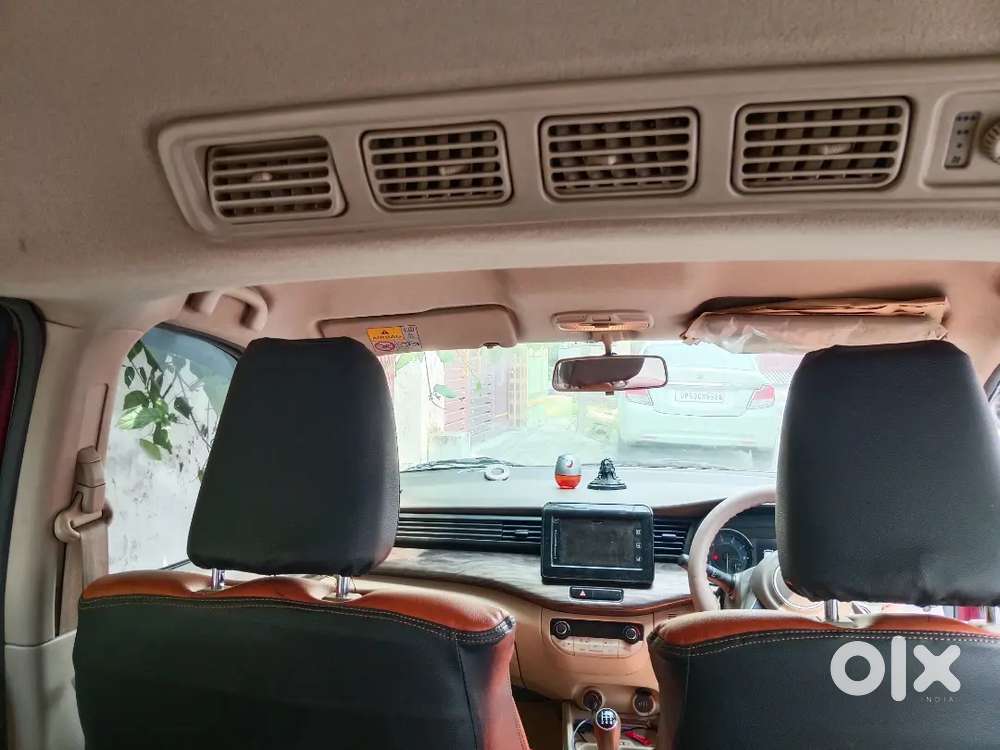 Maruti Suzuki Ertiga Top Model Zxi Smart Hybrid