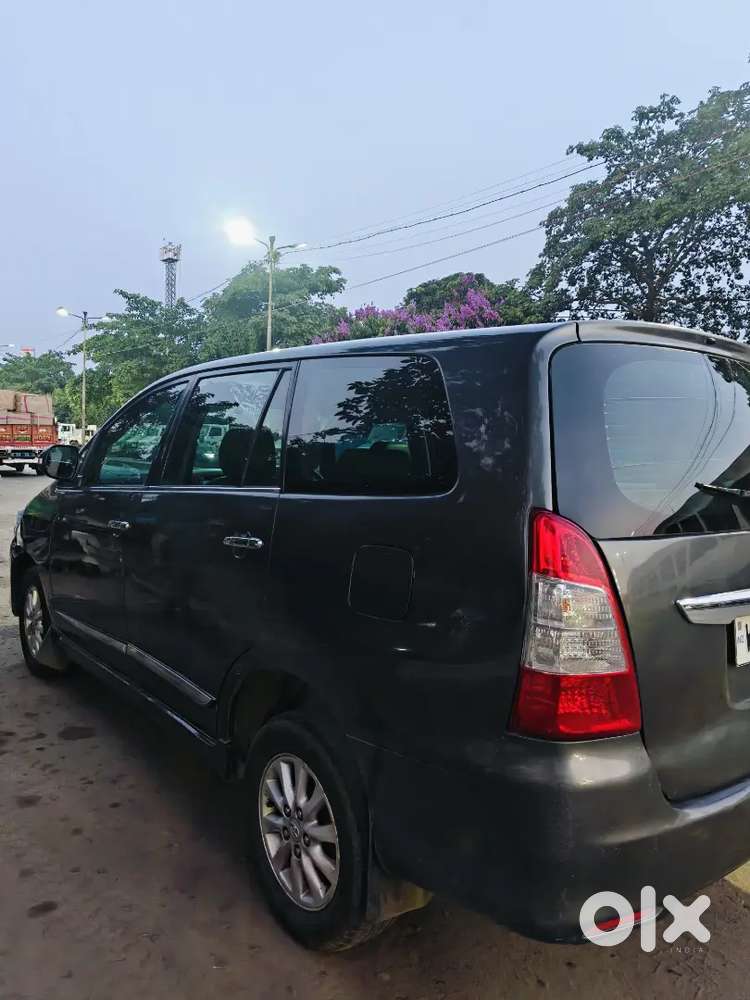 Toyota Innova 2013 Diesel Well Maintained