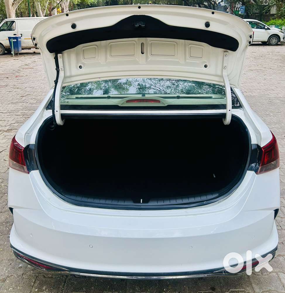 Hyundai Verna 1.5 Sx Vtvt, 2022, Petrol