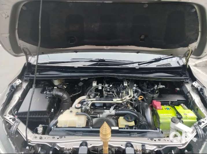 Toyota Innova Crysta [2020-ongoing] 2.4 Gx 8 Str, 2017, Diesel