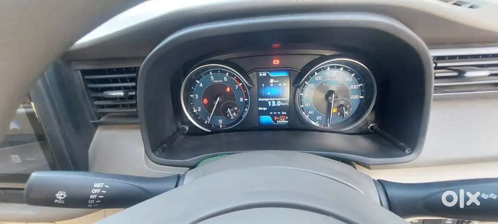 Maruti Suzuki Ertiga Vxi 2025
